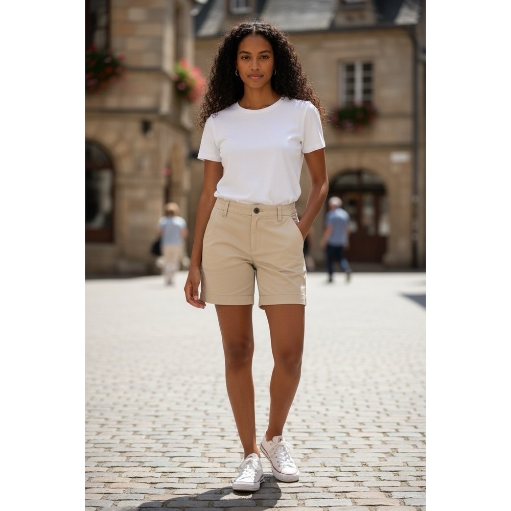 OLD NAVY - Women's Shorts - White Cotton Blend Khaki 3 1/2 in. Inseam Sz  6